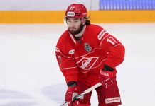 Морозов может перейти в «Металлург» через обмен прав Морозов может перейти в «Металлург» через обмен прав