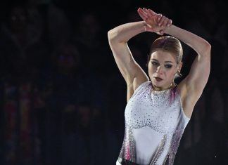 Игнатова исполнила четверной лутц на тренировке в Токио Игнатова исполнила четверной лутц на тренировке в Токио