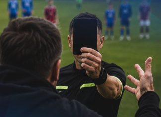 Румынская федерация ввела чёрную карточку для зрителей Румынская федерация ввела чёрную карточку для зрителей