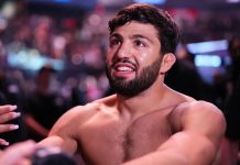 Царукян победил Оливейру раздельным решением на UFC 300 Царукян победил Оливейру раздельным решением на UFC 300
