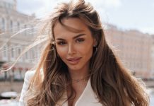 Ксения Коваленко провела отдых на турецком курорте вместе с мужем Ксения Коваленко провела отдых на турецком курорте вместе с мужем