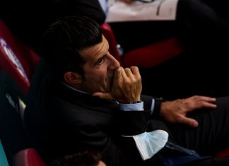 Фигу назвал Ямаля главным претендентом на «Золотой мяч» Фигу назвал Ямаля главным претендентом на «Золотой мяч»
