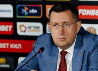 «Автомобилист» оказался ограничен потолком зарплат перед стартом КХЛ «Автомобилист» оказался ограничен потолком зарплат перед стартом КХЛ