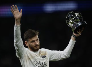 Кварацхелия признан лучшим игроком Лиги чемпионов в прошлом сезоне Кварацхелия признан лучшим игроком Лиги чемпионов в прошлом сезоне