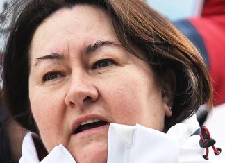 Вяльбе: Рост цен на бензин тревожит больше повышения тарифов ЖКХ Вяльбе: Рост цен на бензин тревожит больше повышения тарифов ЖКХ