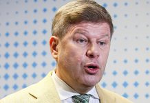 Губерниев ответил Шнякину на критику «чулана 8-666» Губерниев ответил Шнякину на критику «чулана 8-666»