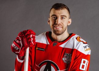 Романцев заработает в «Локомотиве» 18 миллионов рублей Романцев заработает в «Локомотиве» 18 миллионов рублей