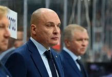 Разин на пресс-конференции послал журналистов в ж..у Разин на пресс-конференции послал журналистов в ж..у