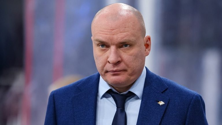 Гомоляко высказался о скандальных пресс-конференциях Разина