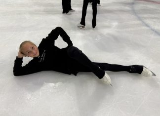 Смит назвала Трусову и Валиеву примерами для подражания Смит назвала Трусову и Валиеву примерами для подражания