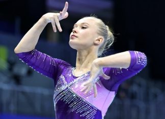 Российские гимнасты выступят без флага и гимна на ЧМ Российские гимнасты выступят без флага и гимна на ЧМ