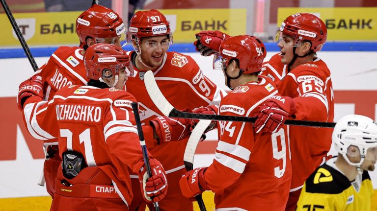 Белов оценил старт «Спартака» в новом сезоне КХЛ