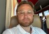 Карпин посоветовал играть в падел при проблемах со здоровьем Карпин посоветовал играть в падел при проблемах со здоровьем