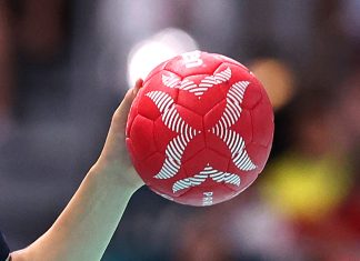 Сборная России вышла в полуфинал юниорского чемпионата мира Сборная России вышла в полуфинал юниорского чемпионата мира