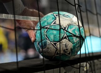 Россия сыграет с Китаем за бронзу чемпионата мира Россия сыграет с Китаем за бронзу чемпионата мира