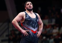 Садулаев проиграл Снайдеру в четвертьфинале ЧМ Садулаев проиграл Снайдеру в четвертьфинале ЧМ
