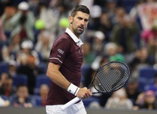 Джокович поспорил с судьёй в матче со Зверевым Джокович поспорил с судьёй в матче со Зверевым
