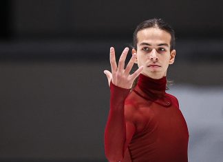 Гуменник лидирует после короткой программы в Петербурге Гуменник лидирует после короткой программы в Петербурге