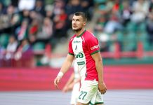 Комличенко рассказал о травме колена и операции