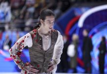 Гуменник выиграл чемпионат России и занял шестое место на Олимпиаде Гуменник выиграл чемпионат России и занял шестое место на Олимпиаде