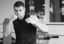Умер бывший чемпион WBA и WBO Денис Бойцов Умер бывший чемпион WBA и WBO Денис Бойцов