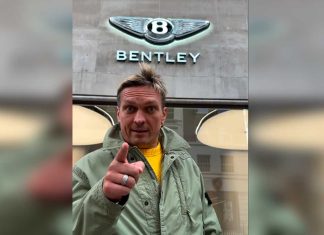 Усик потребовал у Уоррена обещанный Bentley Усик потребовал у Уоррена обещанный Bentley