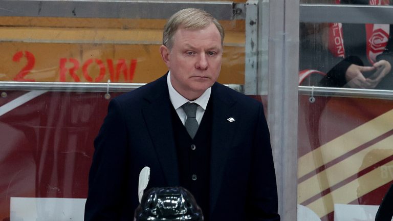 Жамнов заявил, что ждёт большего от Гальченюка и Комтуа