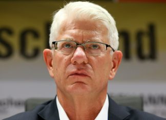 Франц Райндль избран 15-м президентом ИИХФ Франц Райндль избран 15-м президентом ИИХФ