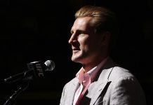 Волков усомнился в ценности пояса UFC Волков усомнился в ценности пояса UFC