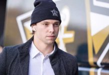 Защитник «Сочи» Колби Уильямс станет игроком «Шанхай Дрэгонс» Защитник «Сочи» Колби Уильямс станет игроком «Шанхай Дрэгонс»