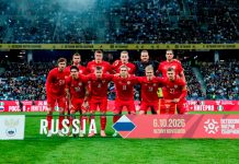 Николаев: Сборной России вполне можно играть вообще без форварда Николаев: Сборной России вполне можно играть вообще без форварда