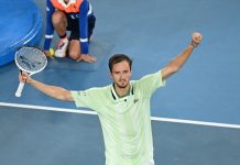 Даниил Медведев вышел в полуфинал турнира ATP-500 в Пекине Даниил Медведев вышел в полуфинал турнира ATP-500 в Пекине