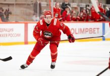 Максим Тарасов поделился мыслями после победной игры с «Торпедо» Максим Тарасов поделился мыслями после победной игры с «Торпедо»