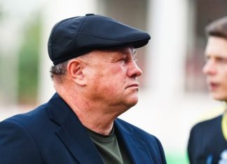 Тренер нецензурно выругался после удаления в матче чемпионата Белоруссии Тренер нецензурно выругался после удаления в матче чемпионата Белоруссии